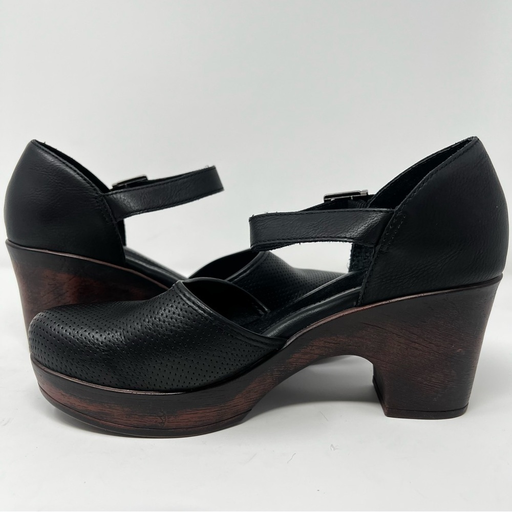 b.o.c. Black Leather Platform Shoes with Buckle - Picture 3 of 10